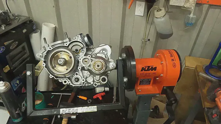2021 KTM 300 XC | Installing rotor and shift arm