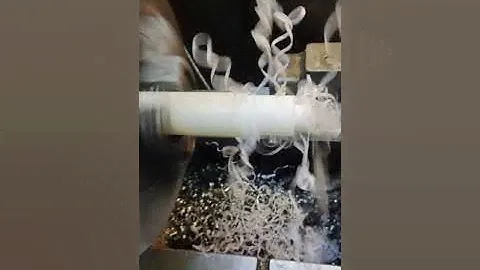 разница полиацеталя от капролона при обработке на токарном станке. #полиацеталькапролон